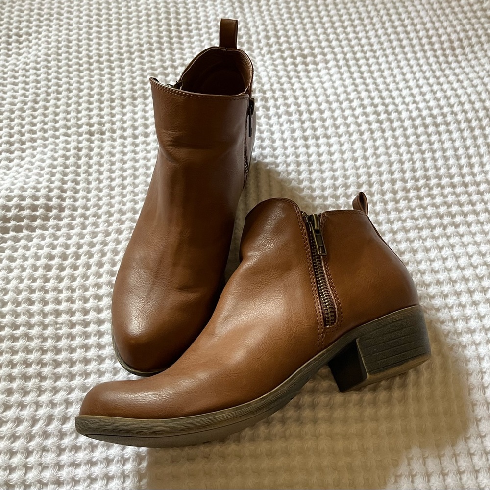Cognac Booties